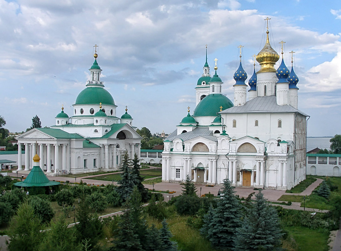 Спасо Яковлевский монастырь в Ростове Великом